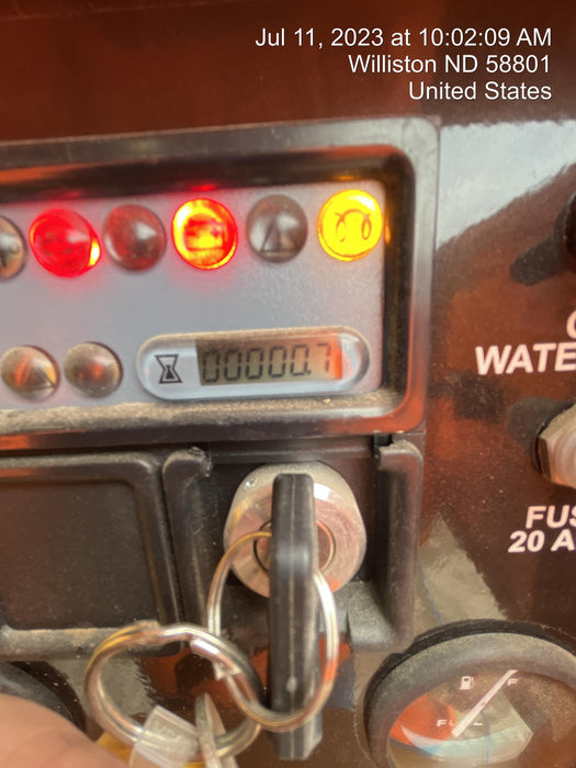 2023 Vac-Tron LP573XDT T4 Koehler Diesel Engine, 500 Gallon Debris Tank, x2 100 Gallon Water Tanks