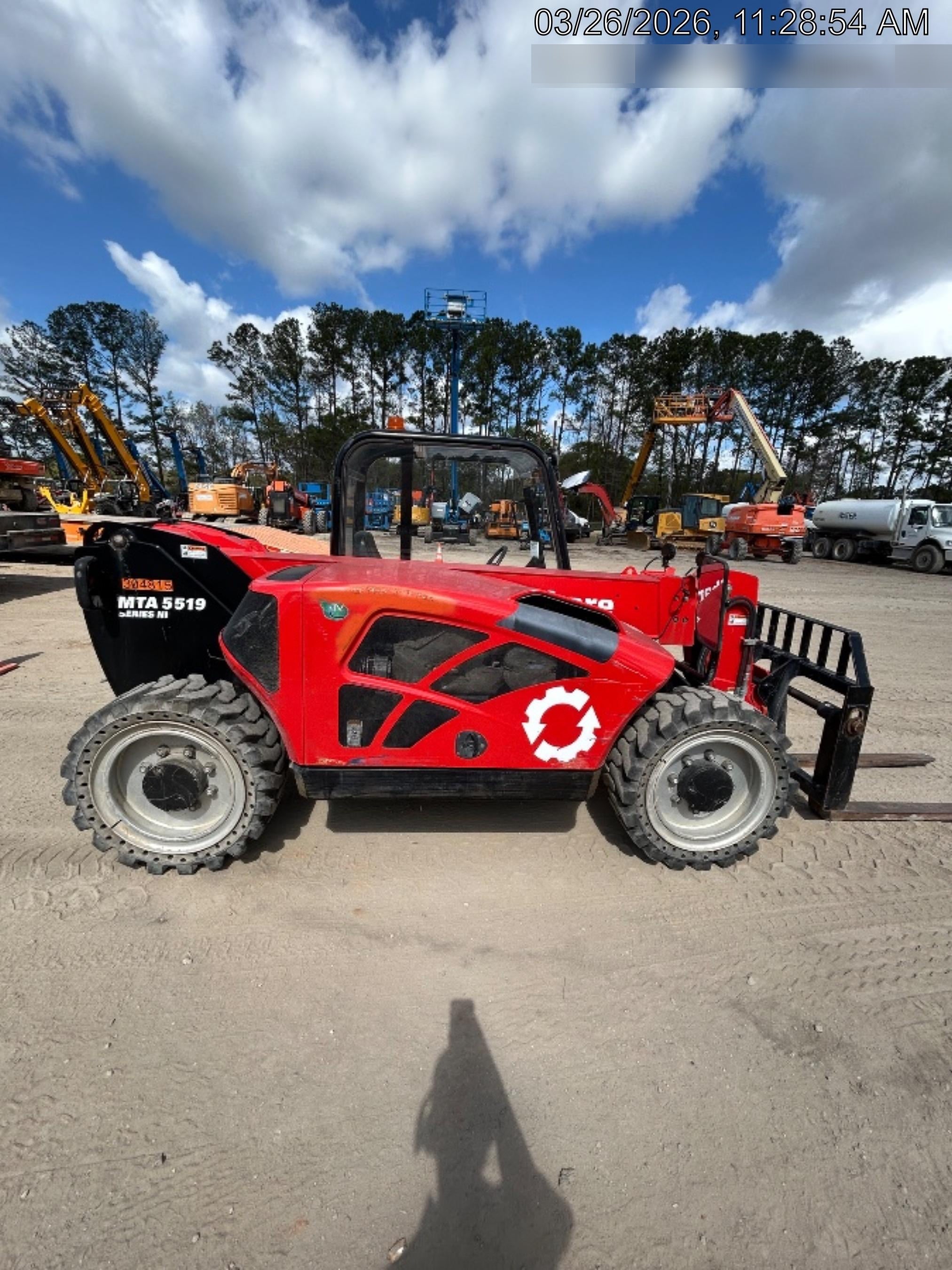 2023 MANITOU MTA5519