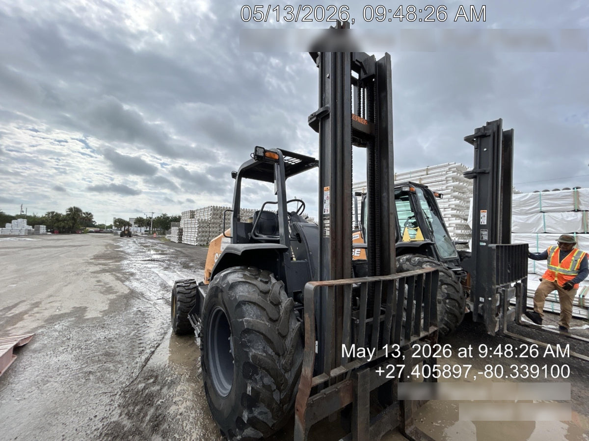 2022 CASE 586H