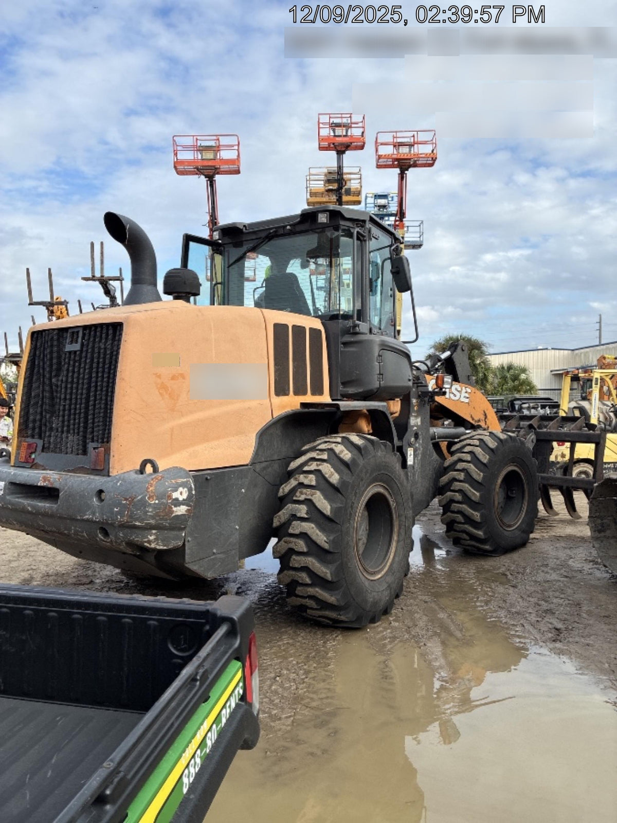 2018 Case 621G CLOSED CAB, 1 FUNCTION, JRB 416 STYLE HYD COUPLER