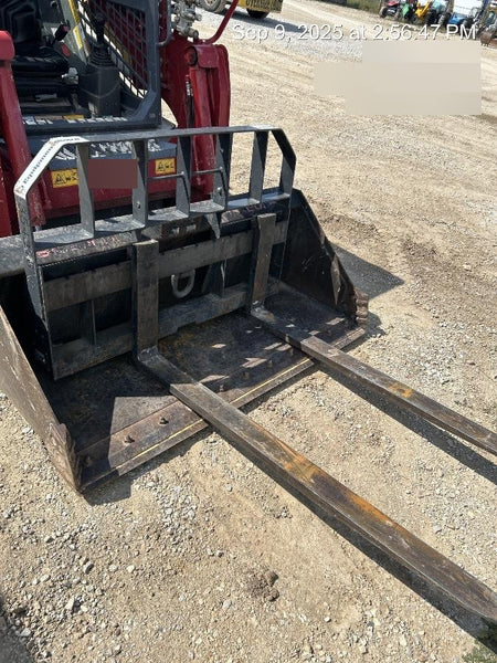 2023 CASE 48" Pallet Forks - Wheel Loader