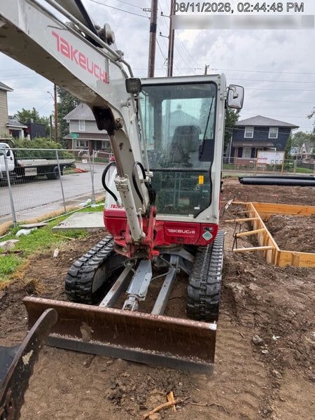 2020 TAKEUCHI TB235-2CR