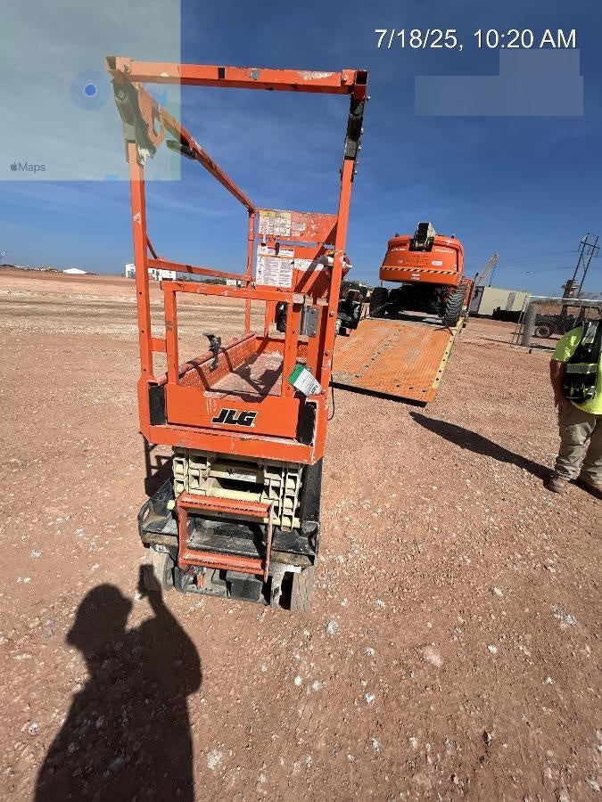 2022 JLG ES1932