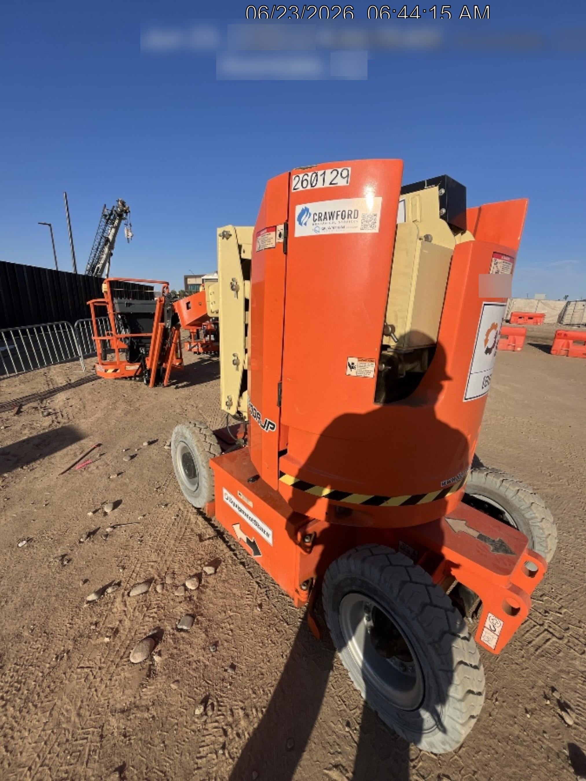 2022 JLG E300AJP