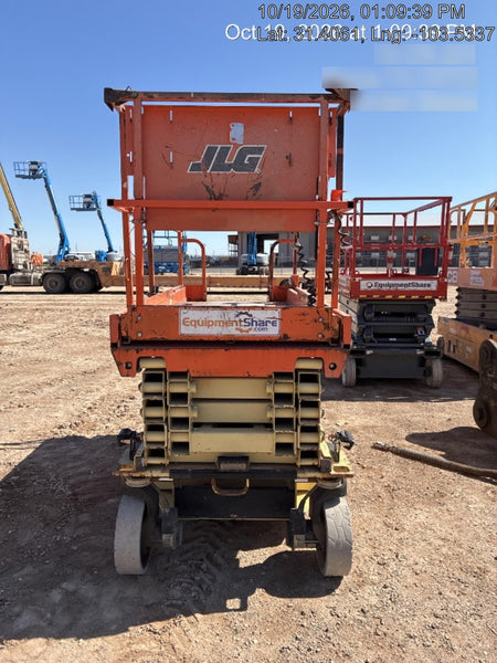 2016 JLG 3246ES