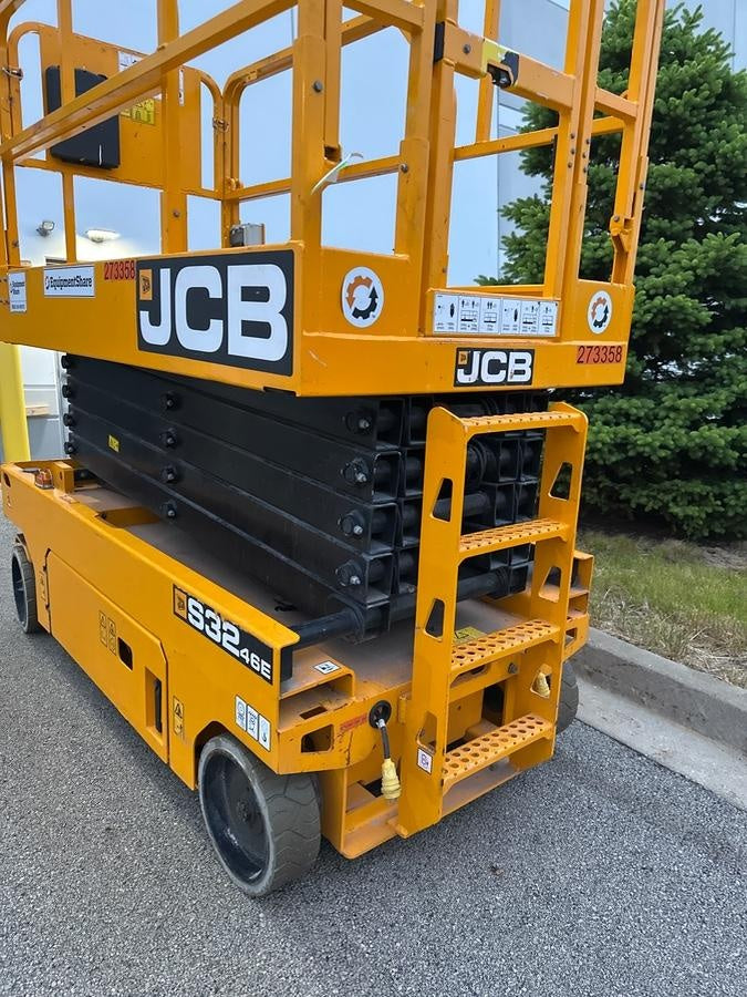 2022 JCB S3246E