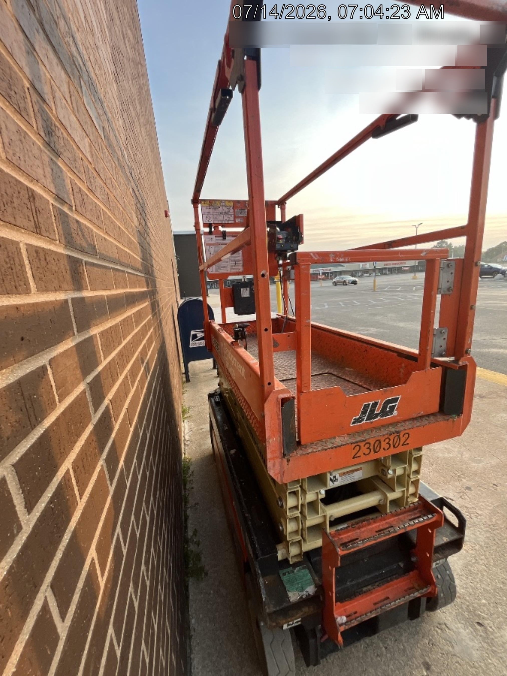 2022 JLG ES1932