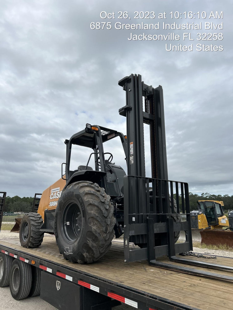 2023 CASE 588H