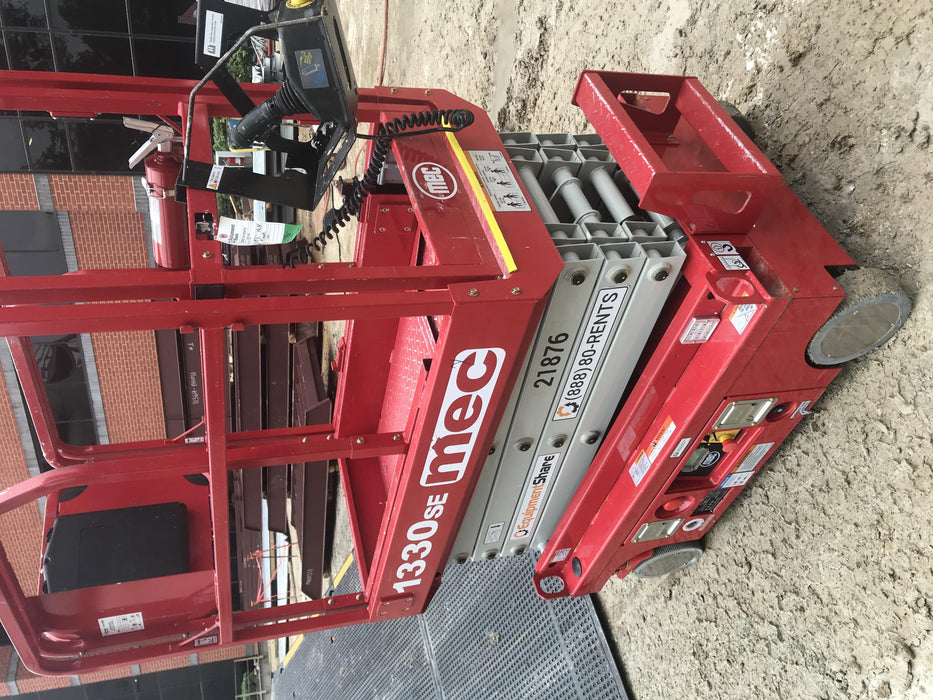 2019 MEC 1330SE MEC 1330SE w/ES Track Hardware, Full Extended 2 Year Warranty
