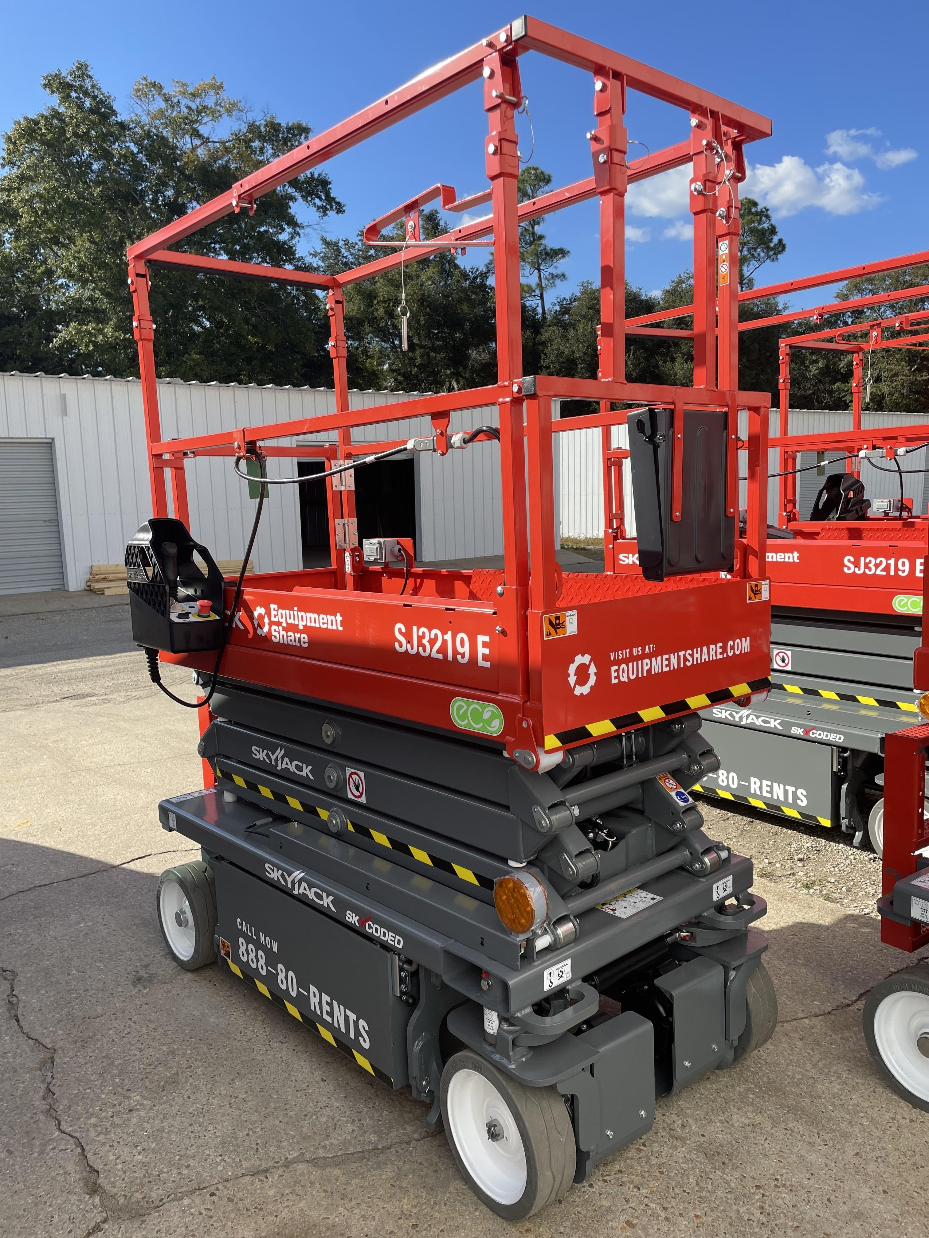 2024 Skyjack SJ3219 Electric Drive, Sld NM Tires, DBcns, RFRails, Power to Platform, T3 + Access Control