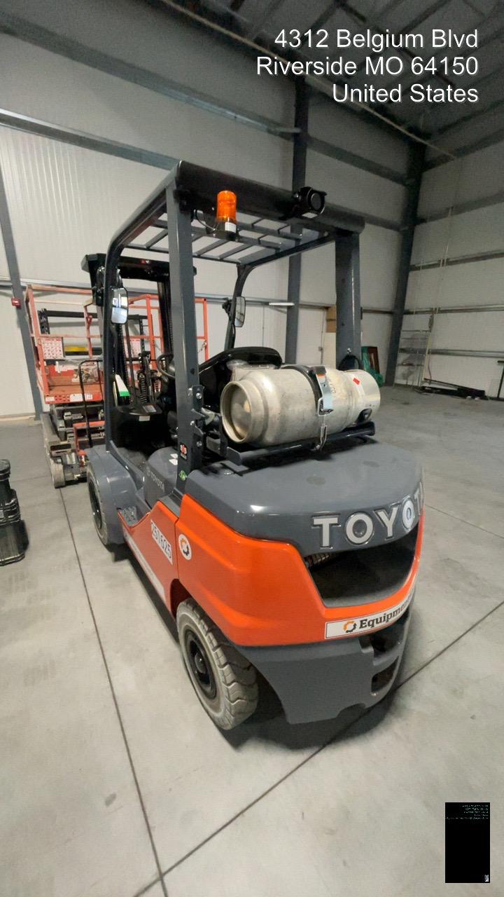 2022 TOYOTA 50-8FGU25