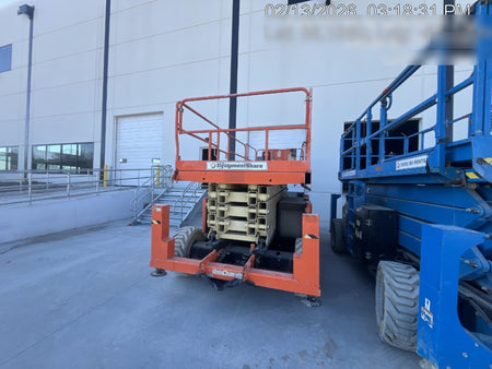 2019 JLG 430LRT
