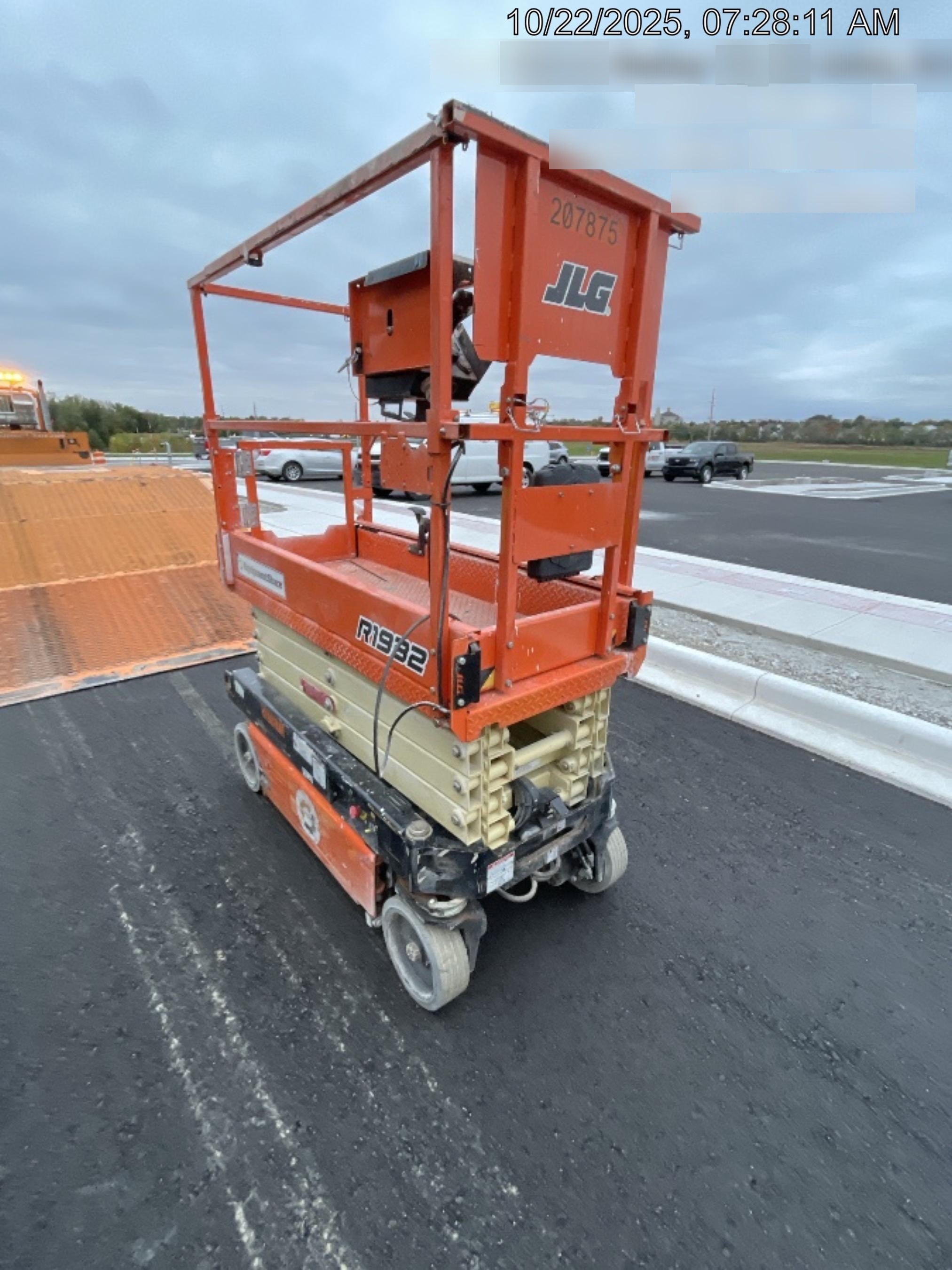 2022 JLG R1932