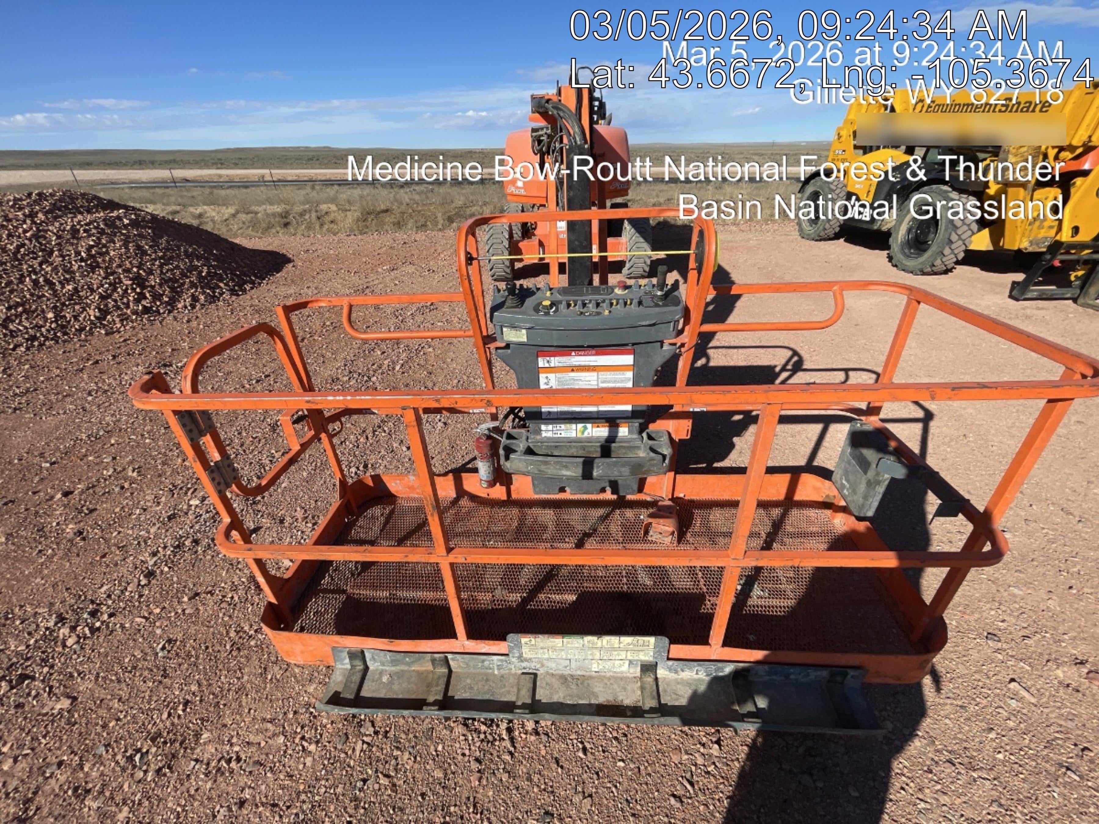 2021 JLG 660SJ