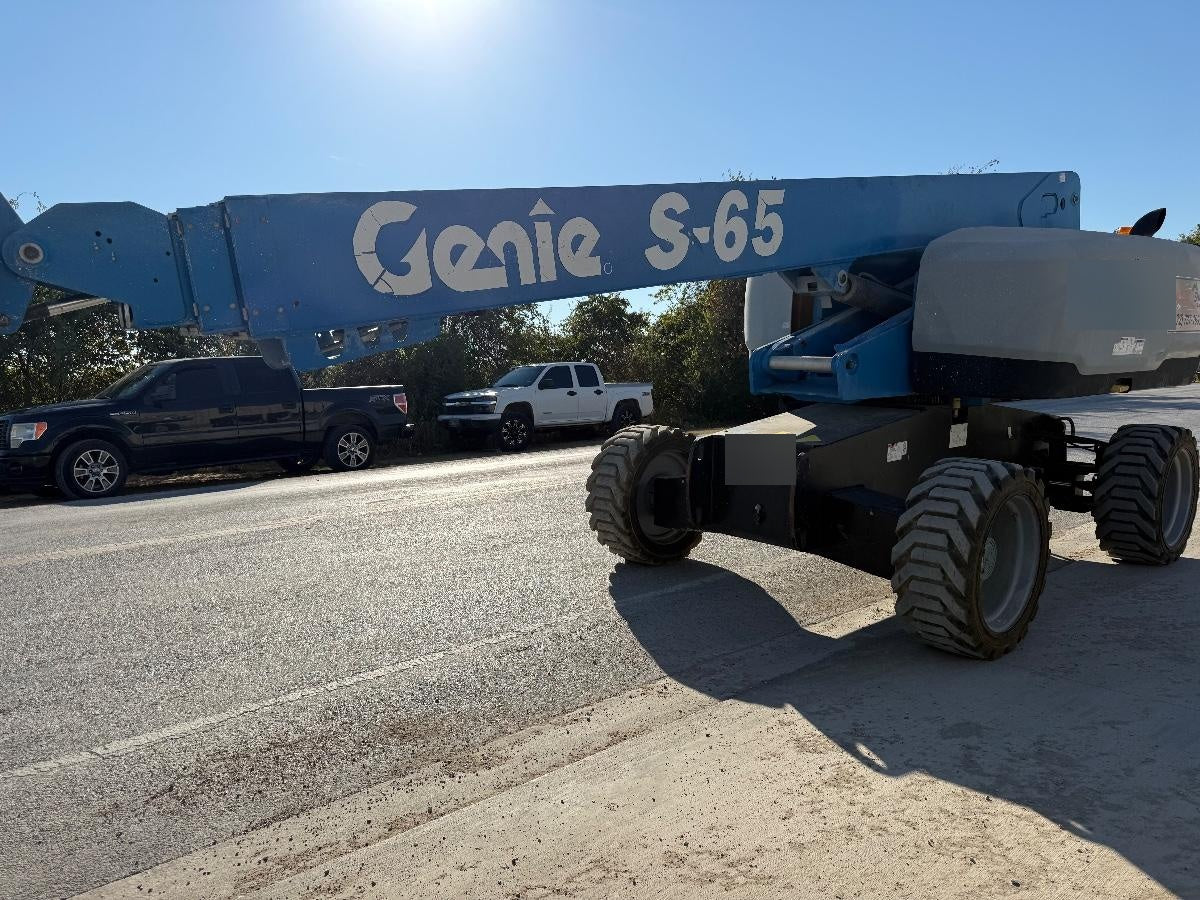 2016 GENIE S-65