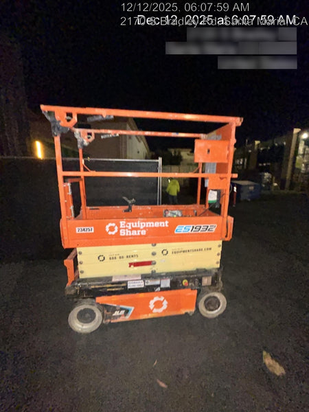 2022 JLG ES1932