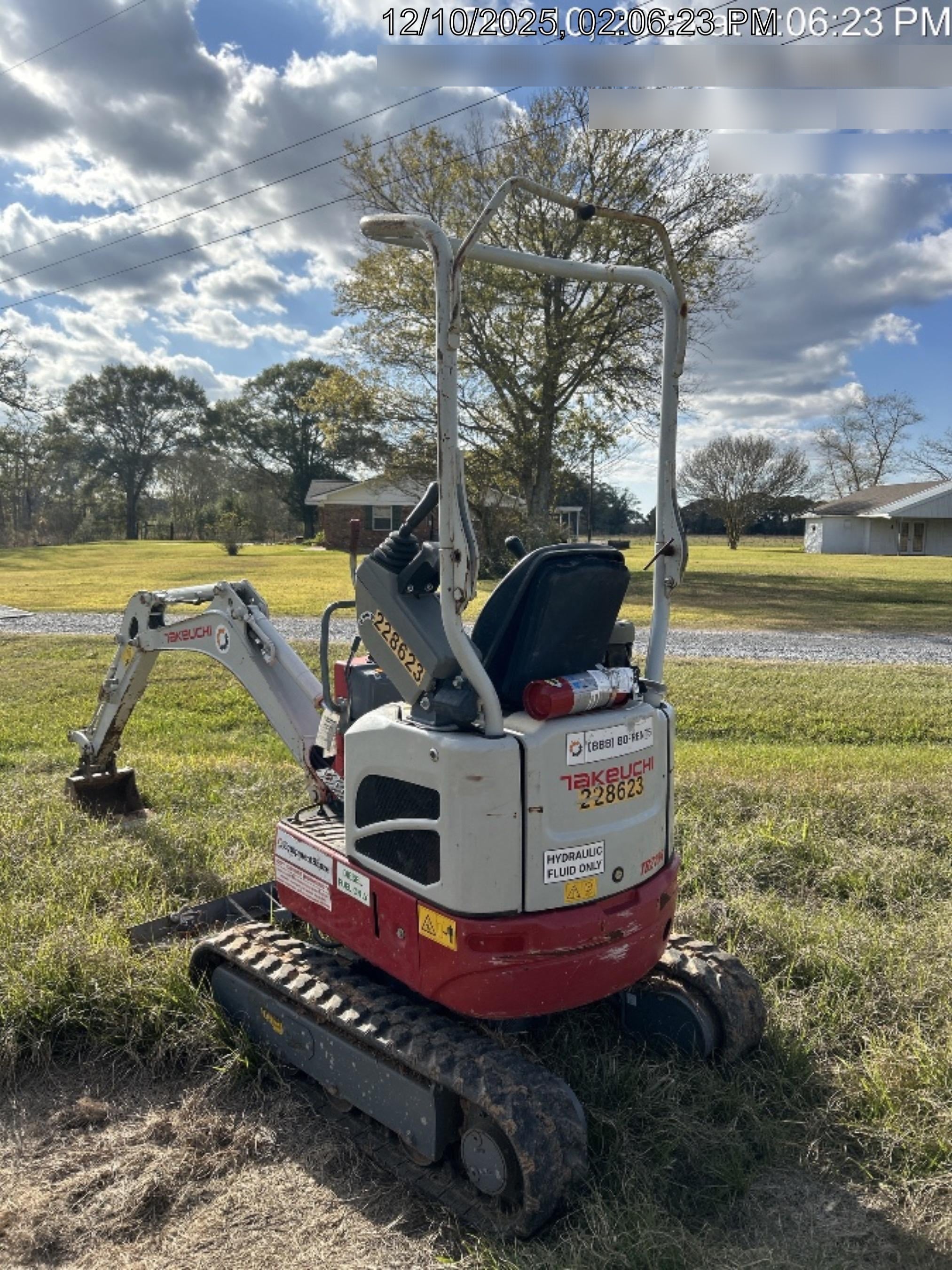 2022 TAKEUCHI TB210R