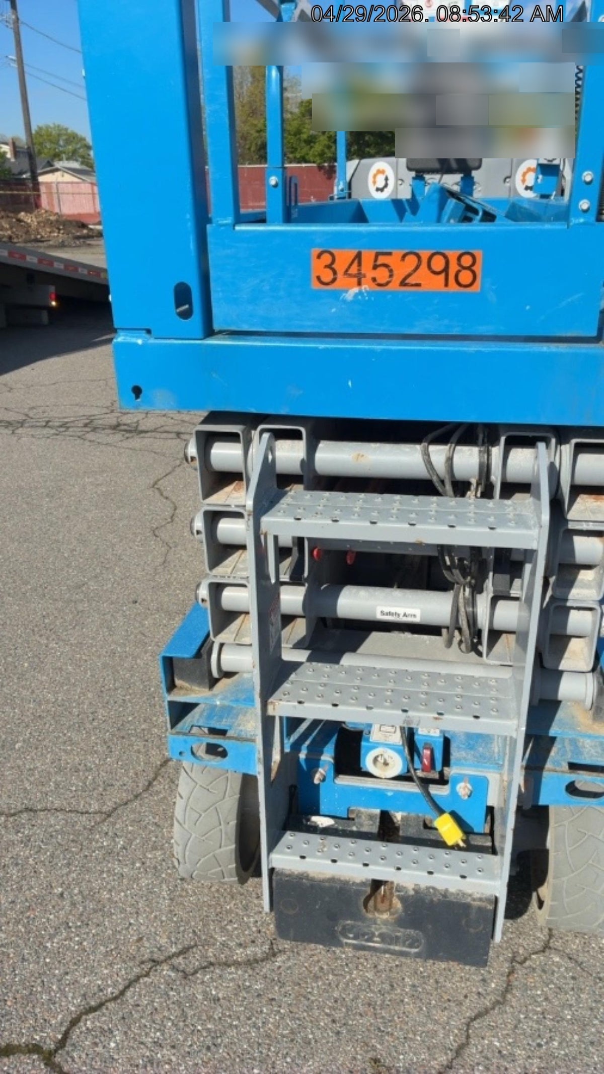 2023 GENIE GS-2632