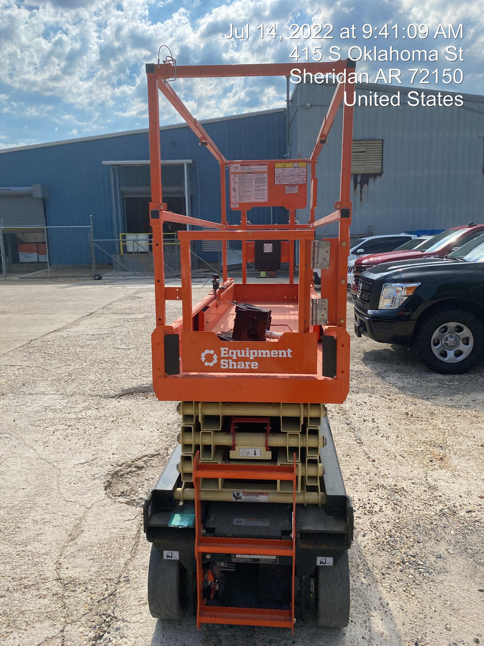 2022 JLG ES2632