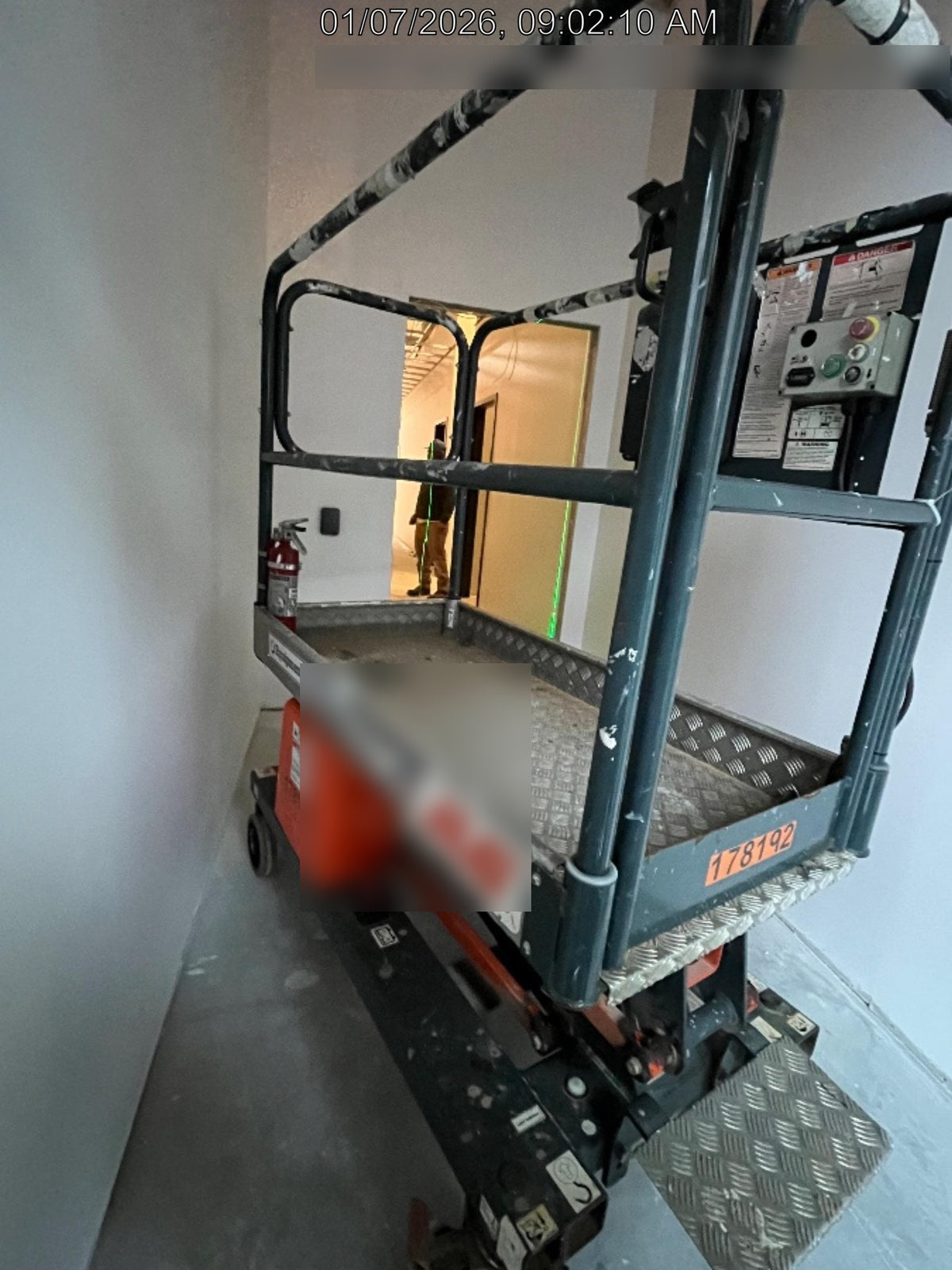 2021 JLG 1030P
