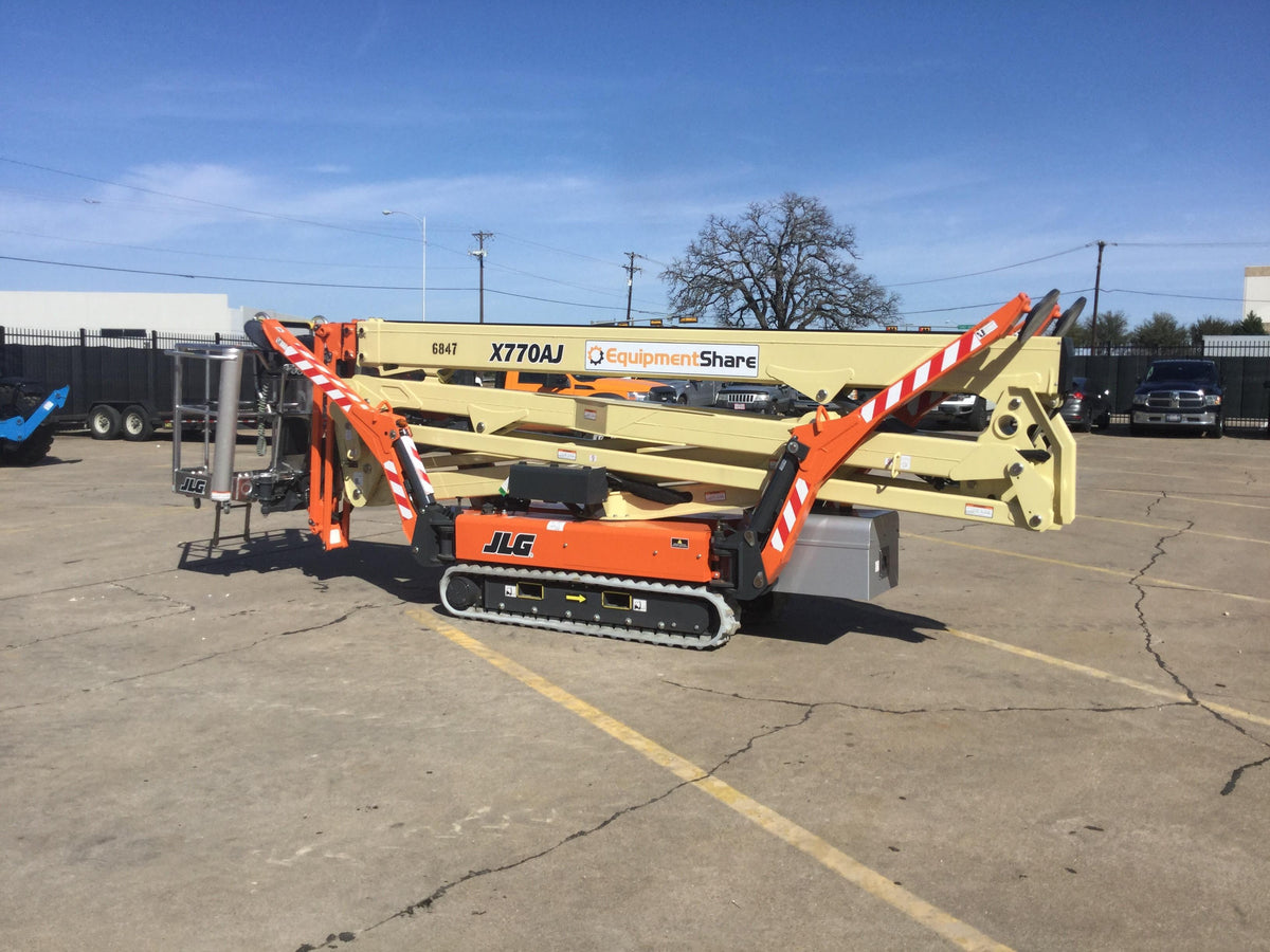 2017 JLG X770AJ
