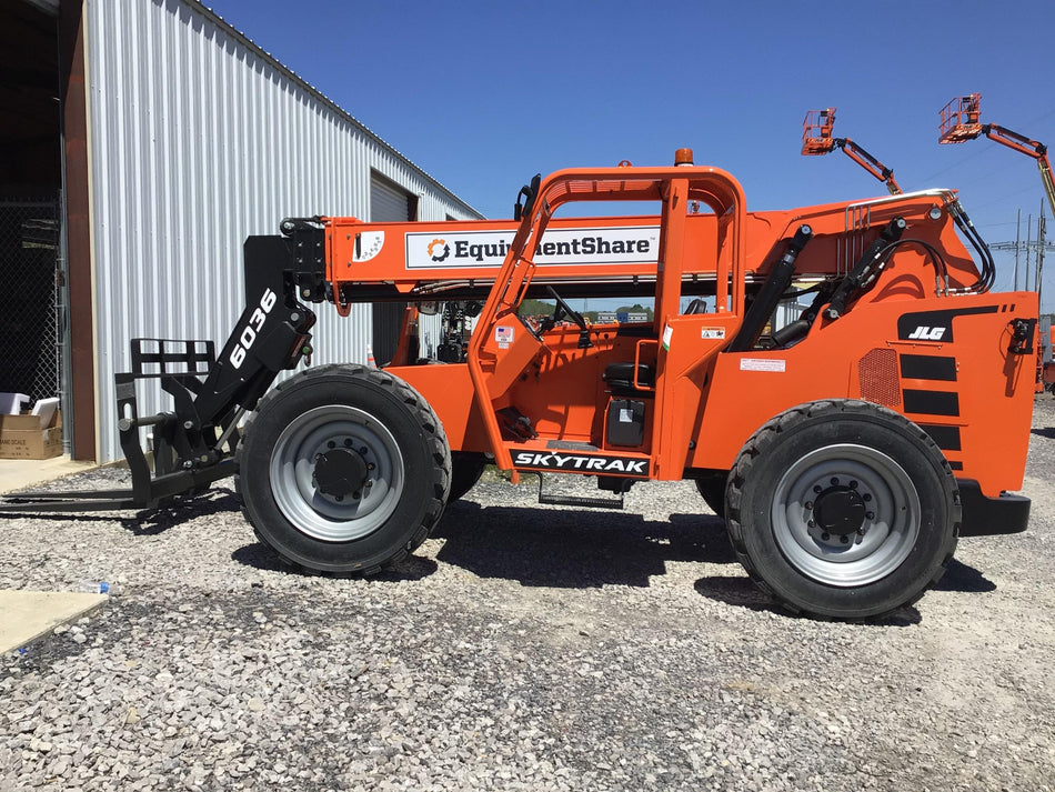 2021 JLG 6036