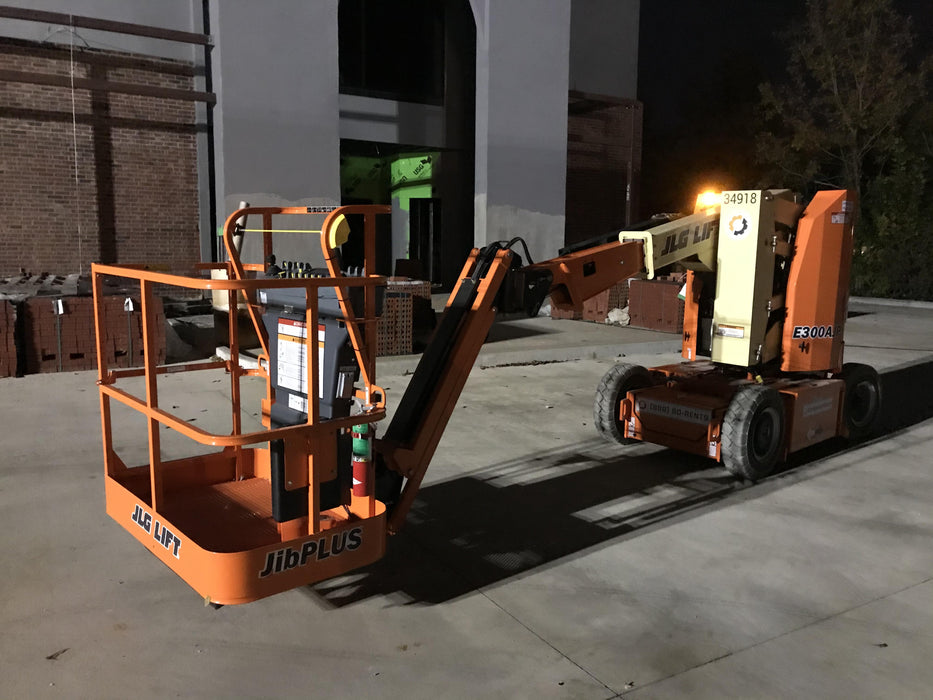 2019 JLG E300AJP