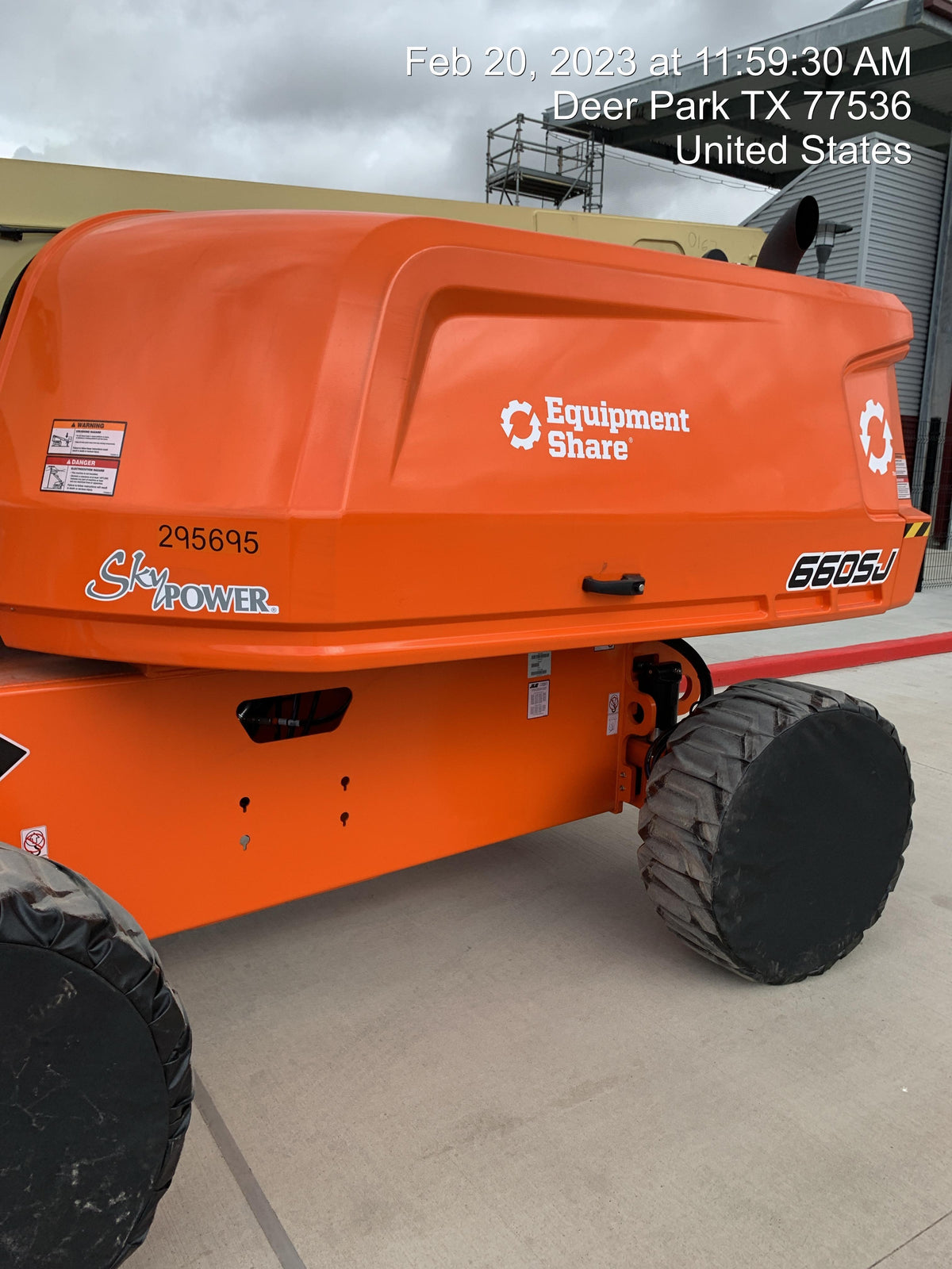 2023 JLG 660SJ