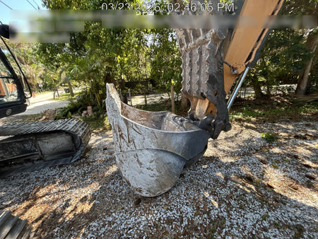 2025 CASE 48" Bucket 56-65K - Case