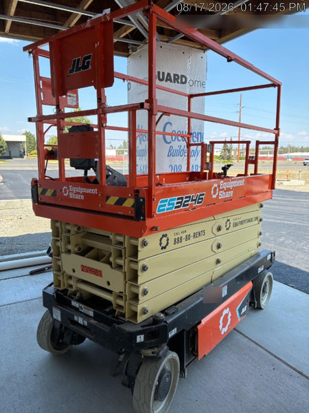 2022 JLG ES3246