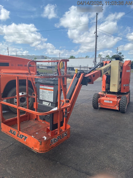 2019 JLG E300AJP