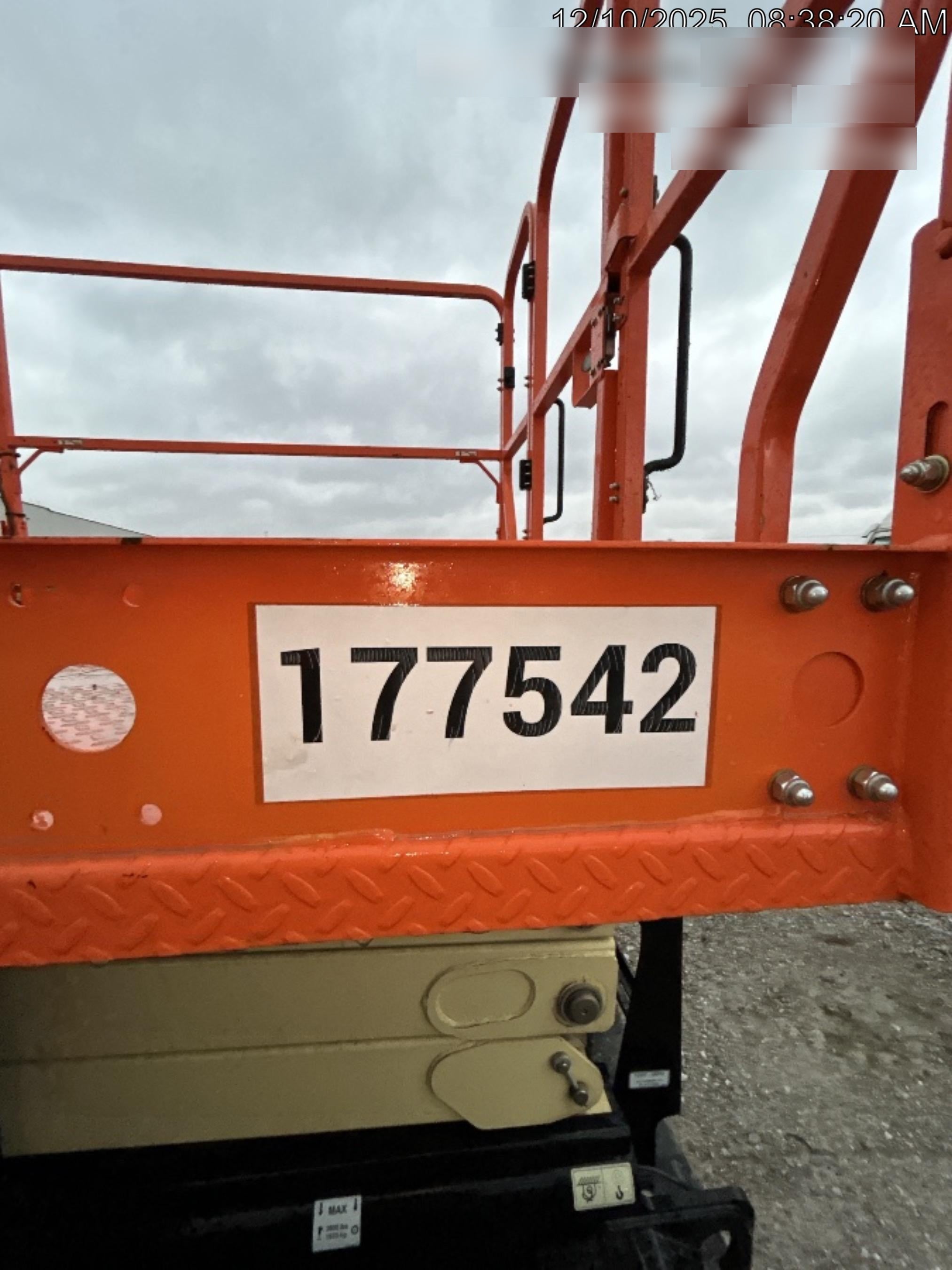 2021 JLG ERT4069