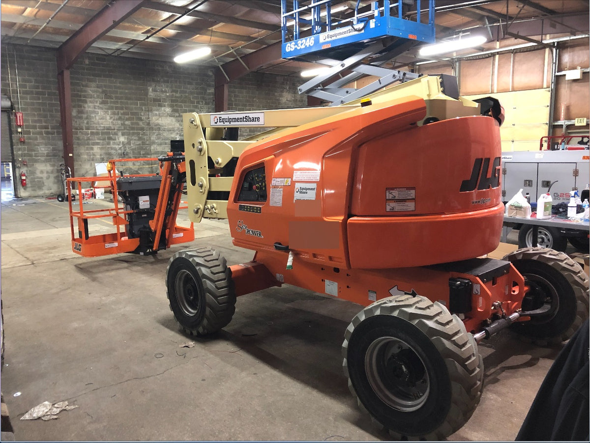 2019 JLG 450AJ