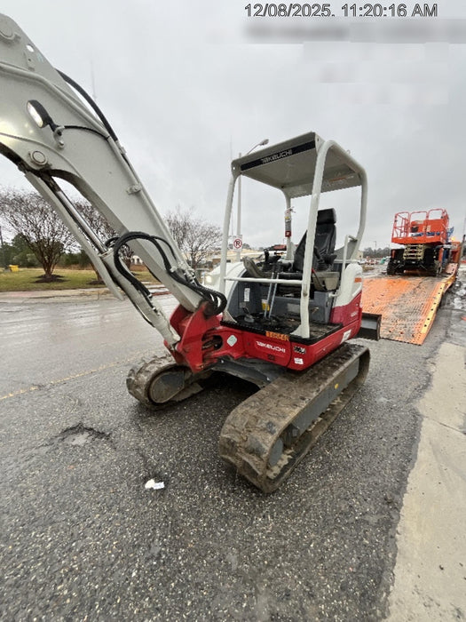 2021 TAKEUCHI TB250-2