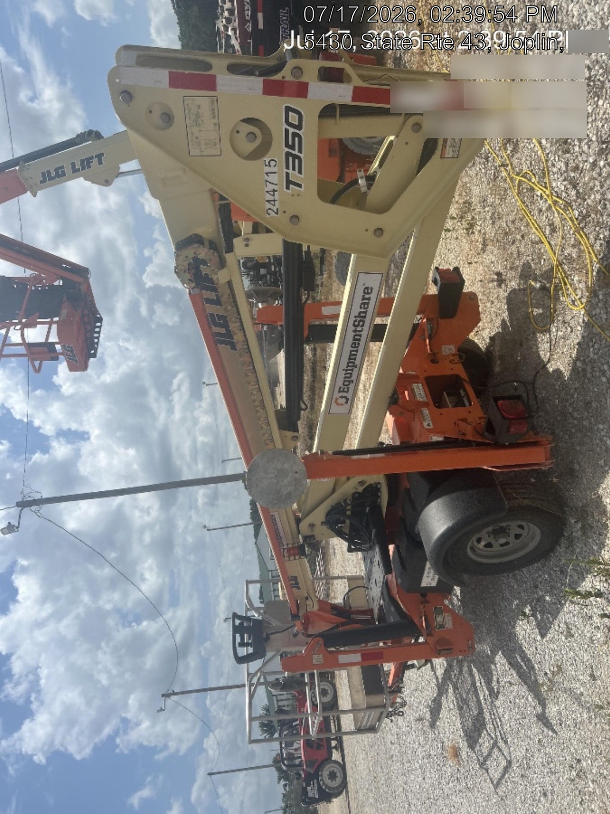 2022 JLG T350