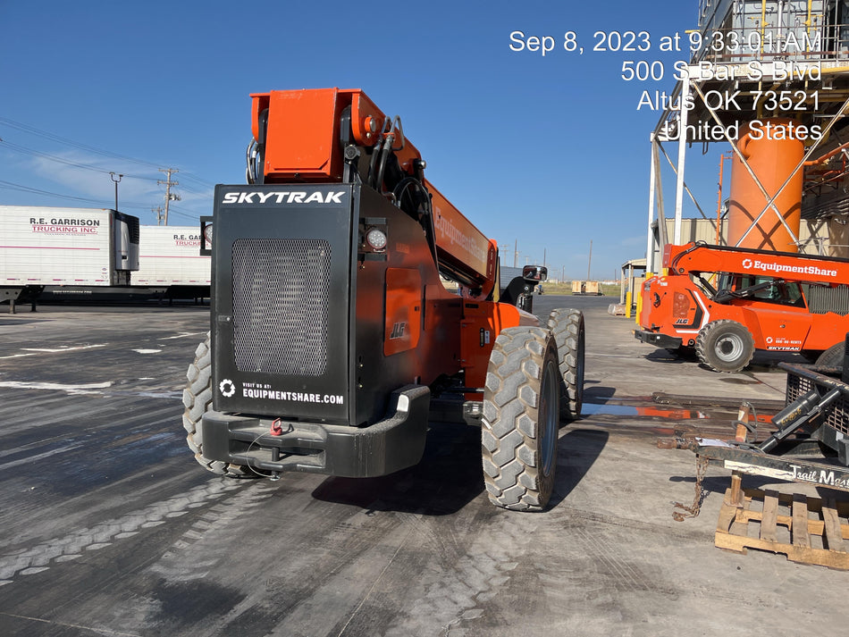 2023 SKYTRAK 8042