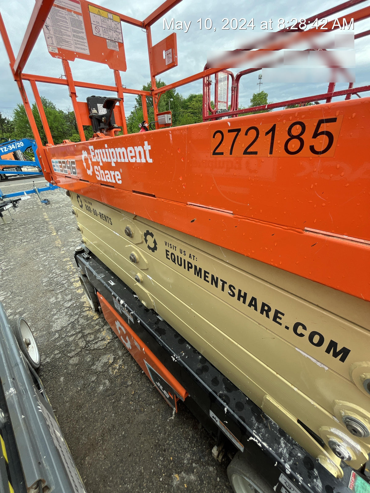 2022 JLG ES3246