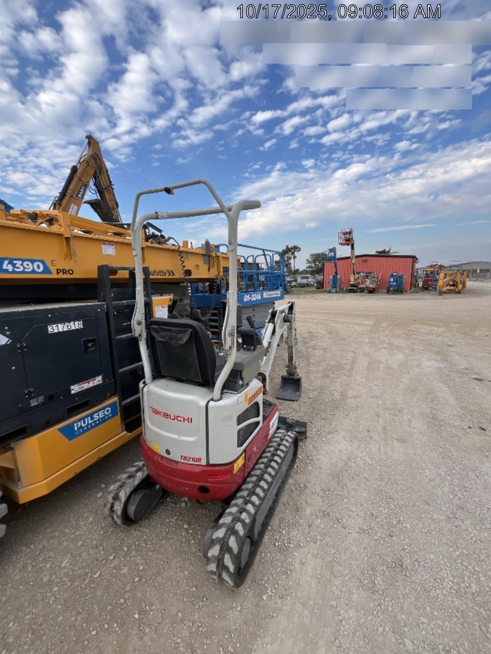 2022 TAKEUCHI TB210R