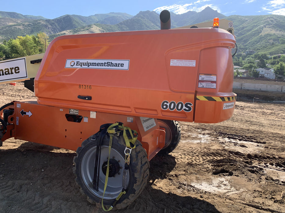 2020 JLG 600S
