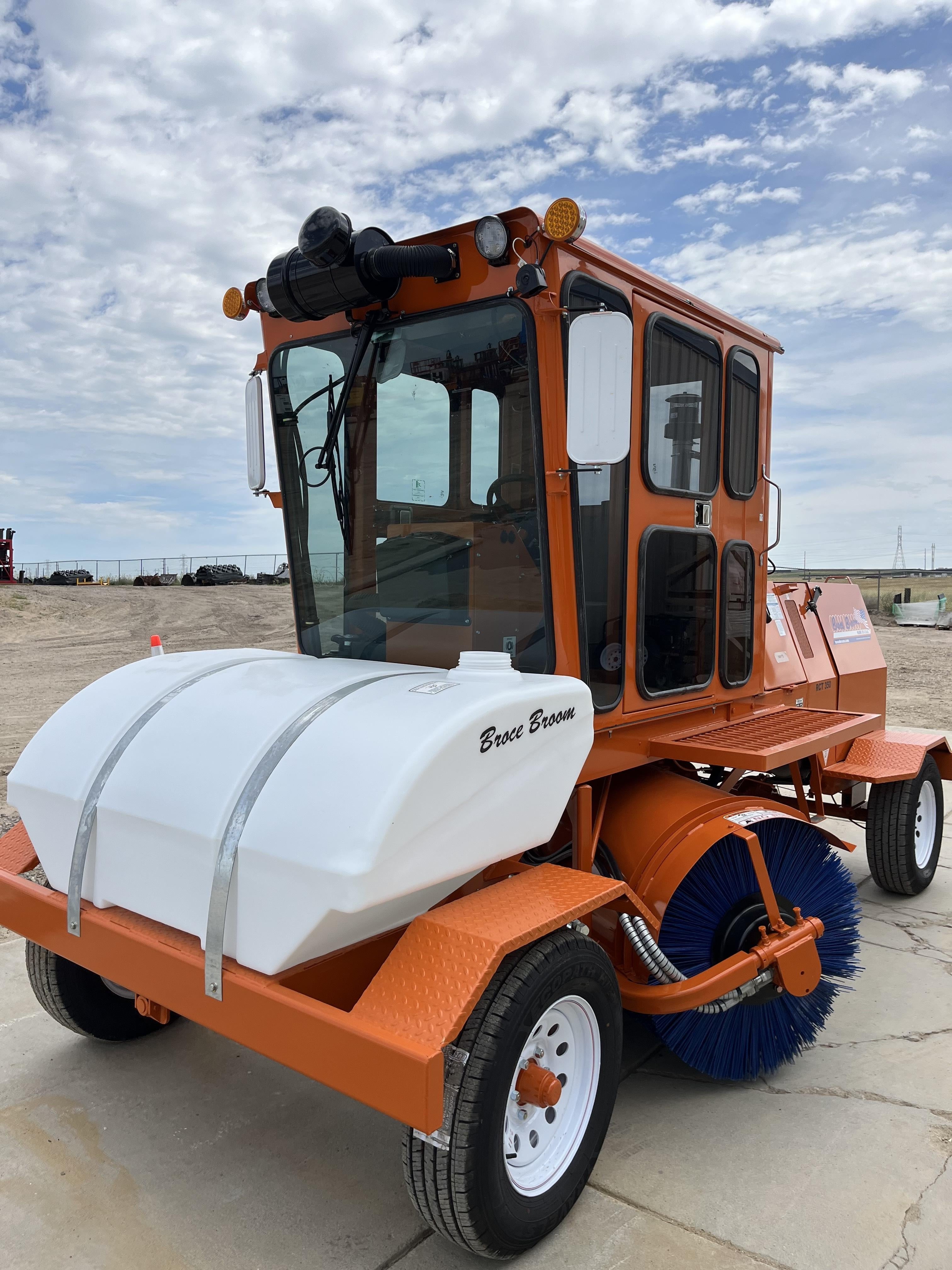2023 BROCE RCT350