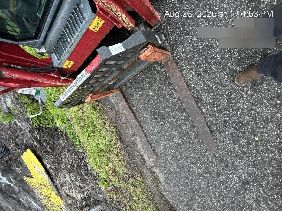 2025 TAKEUCHI 80" Smooth Bucket - Takeuchi