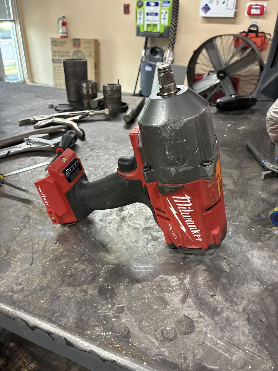 2021 MILWAUKEE 2863-22
