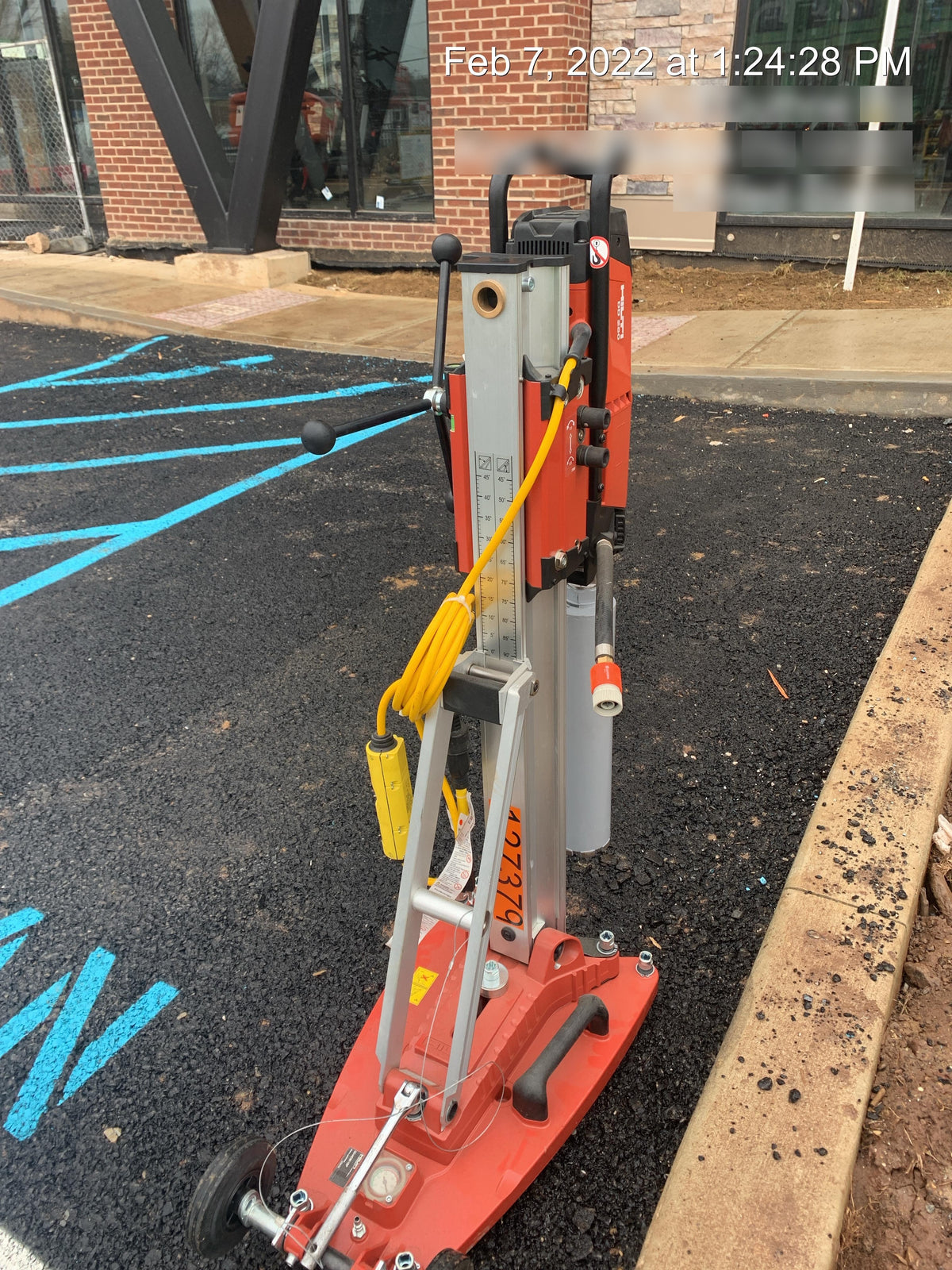 2021 HILTI DD250E