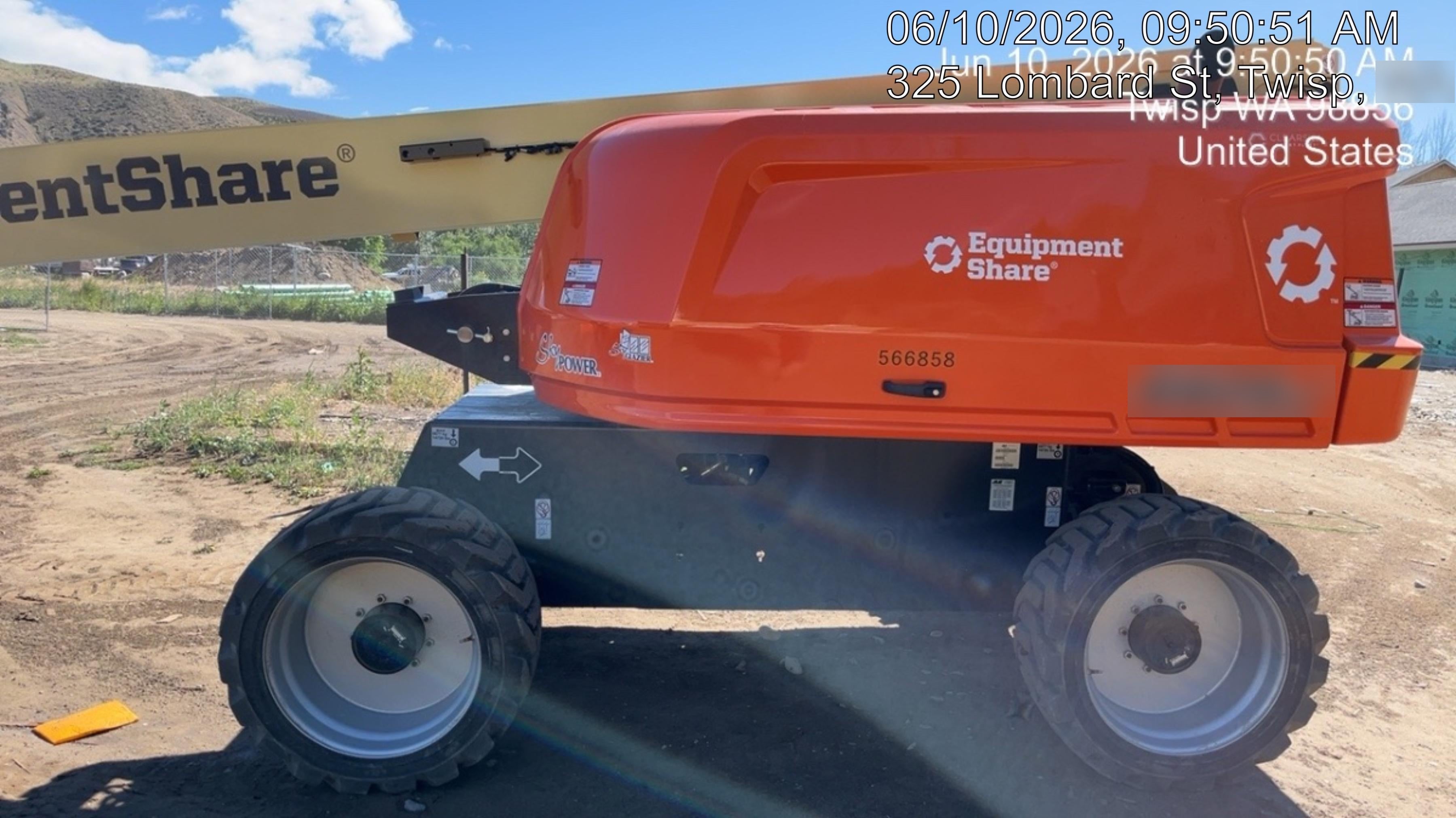 2025 JLG 660SJ