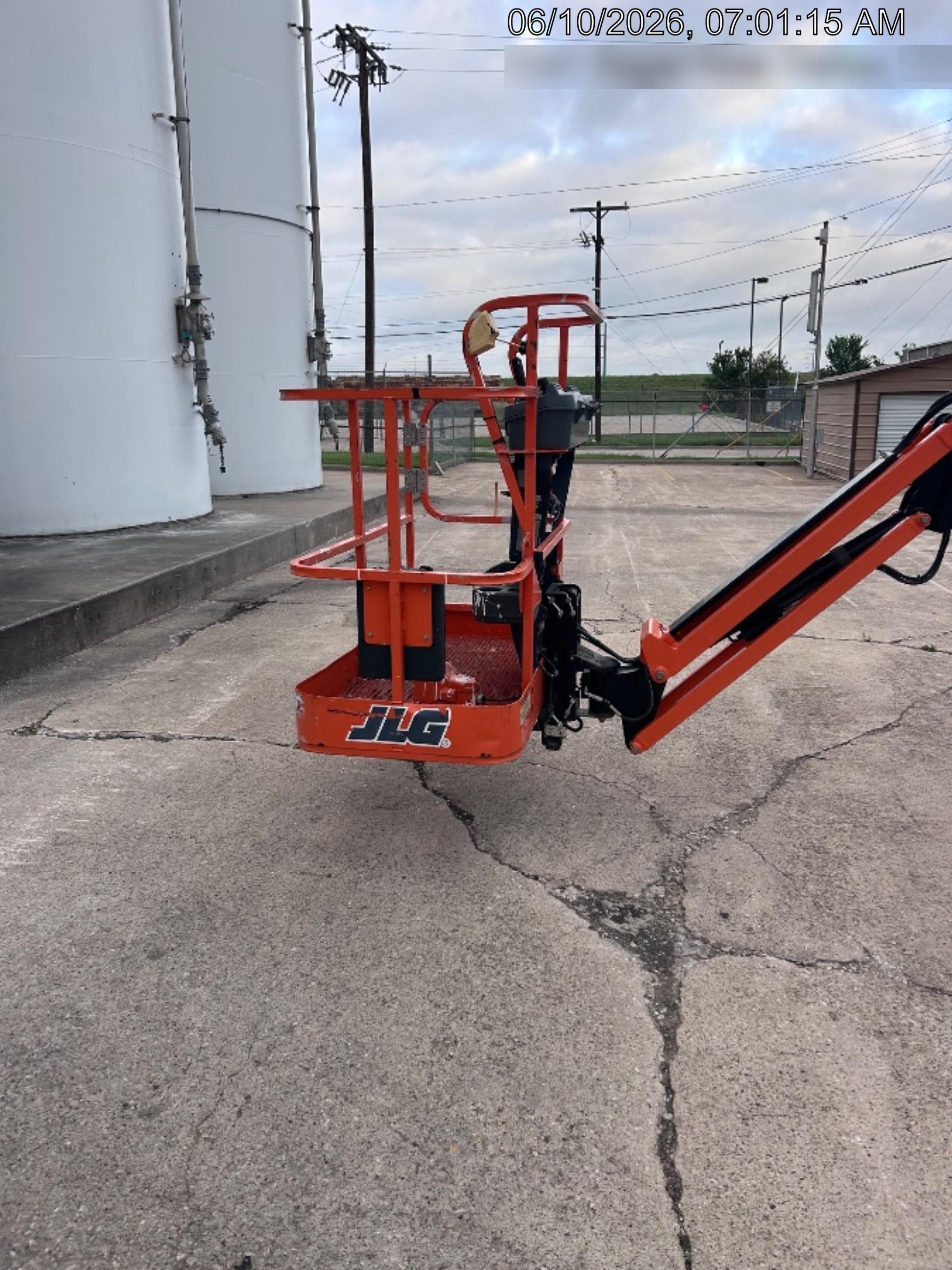 2022 JLG 340AJ