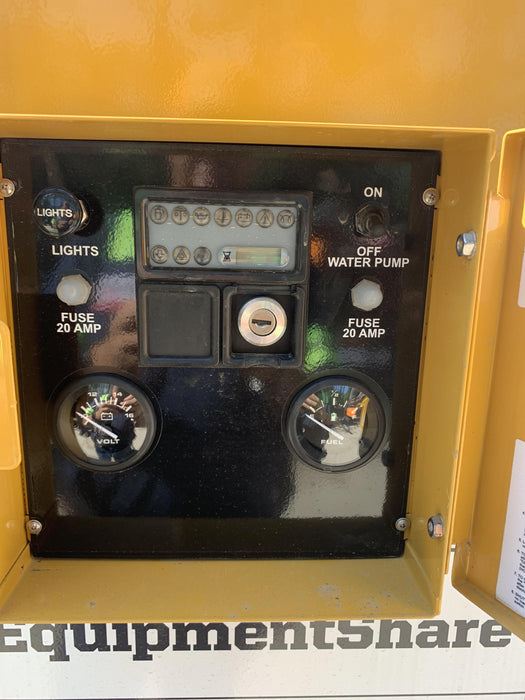 2023 Vac-Tron LP573XDT T4 Koehler Diesel Engine, 500 Gallon Debris Tank, x2 100 Gallon Water Tanks