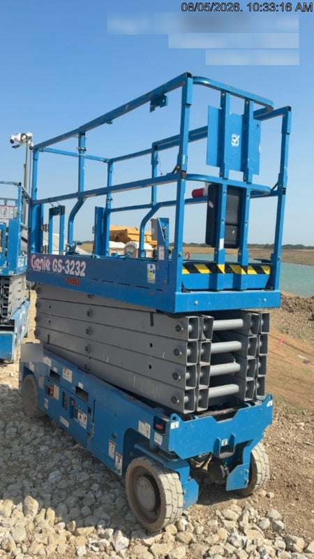 2022 GENIE GS-3232