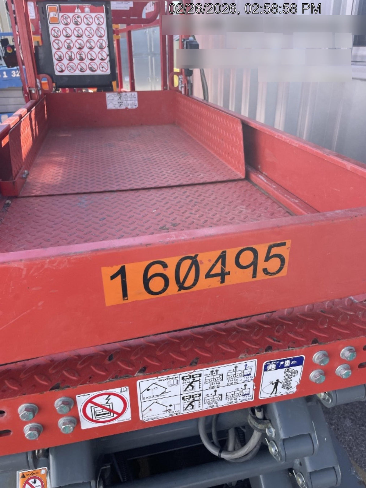 2022 JLG ES1932
