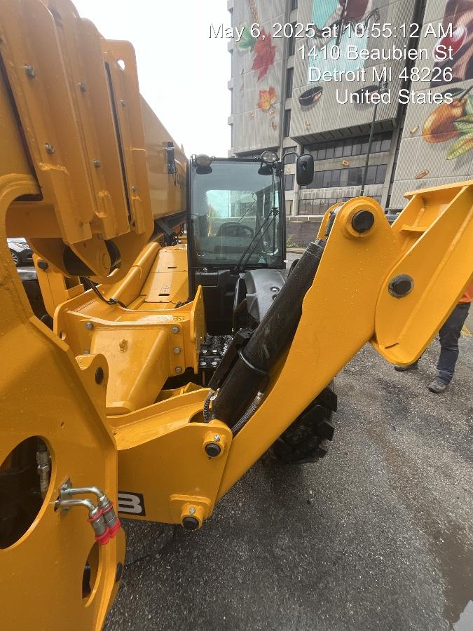 2025 JCB 510-56