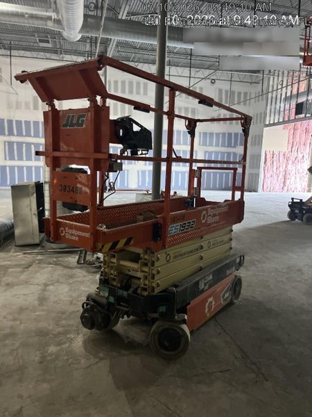 2023 JLG ES1932